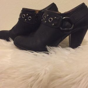 Pesaro leather booties black size 6
